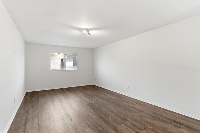 Building Photo - 5308 Sandstone Ln