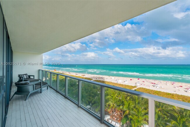 Building Photo - 2201 Collins Ave