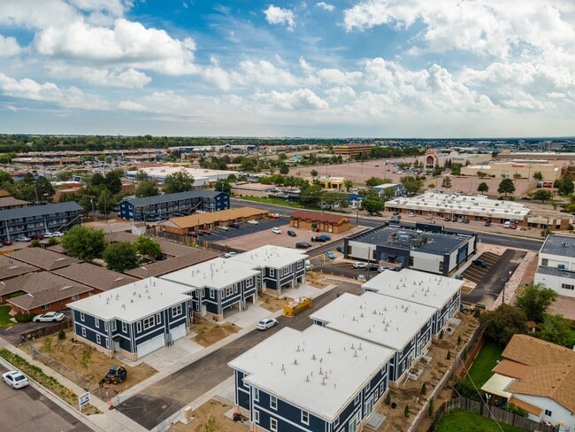 Building Photo - Brand new 3 bed 2.5 bath townhome