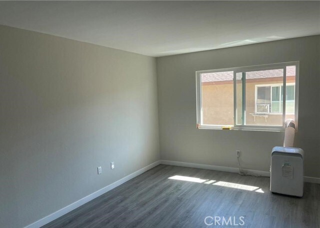 Building Photo - 760 N Adele St
