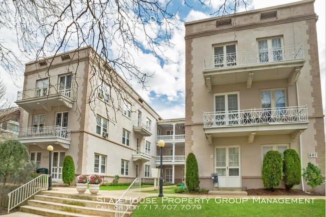 Building Photo - Pennside Court Apartments