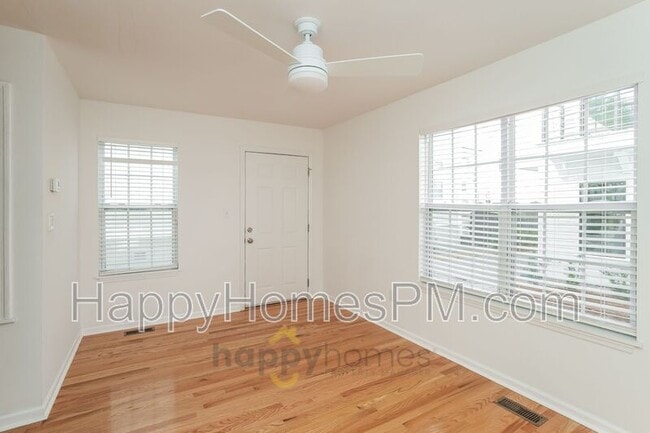 Building Photo - 12 1/2 Nunan Street