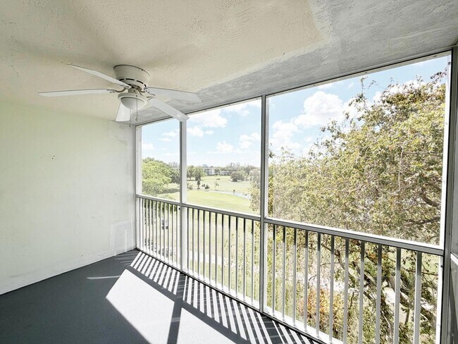 Building Photo - 2681 S Course Dr