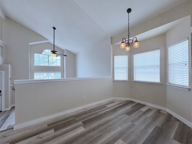 Building Photo - East El Paso Split Tri-Level 3 bed/2 bath Refrig A/C with bonus loft!