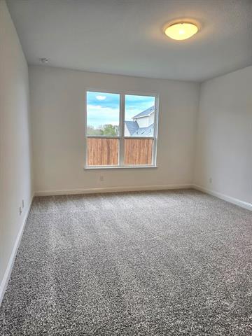 Building Photo - 629 Verona Dr