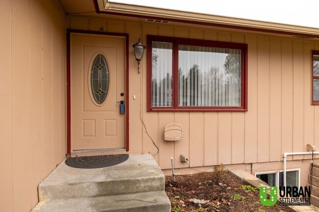 Building Photo - Great 3 bedroom 2 bathroom townhome for rent in South Spokane Valley