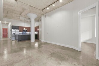 Building Photo - Modern Industrial Loft in the Heart of EADO!