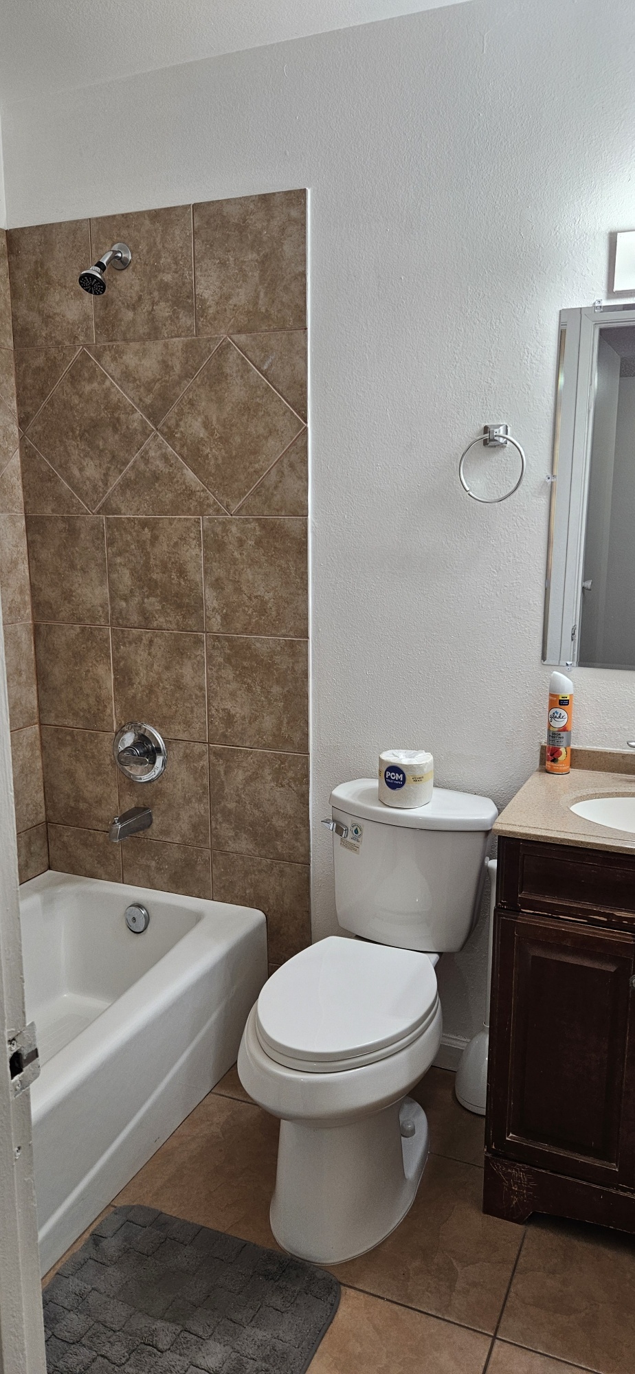 Building Photo - 2612 El Parque Cir