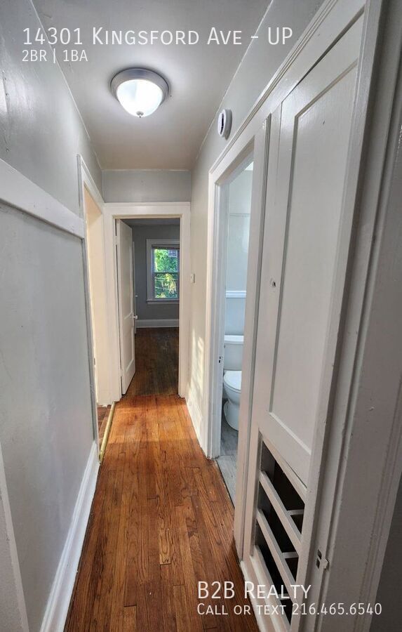 Building Photo - 14301 Kingsford Ave