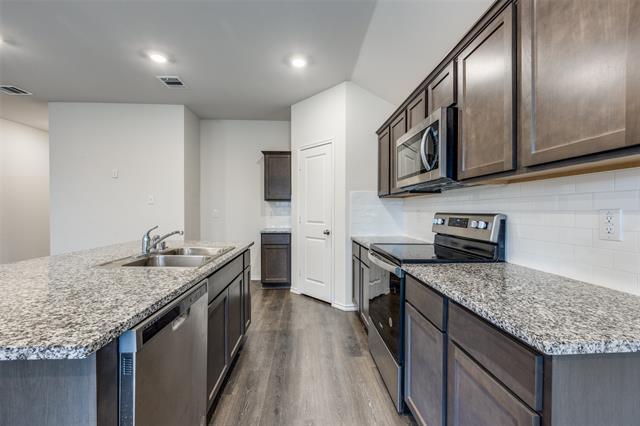 Building Photo - 309 Patina St