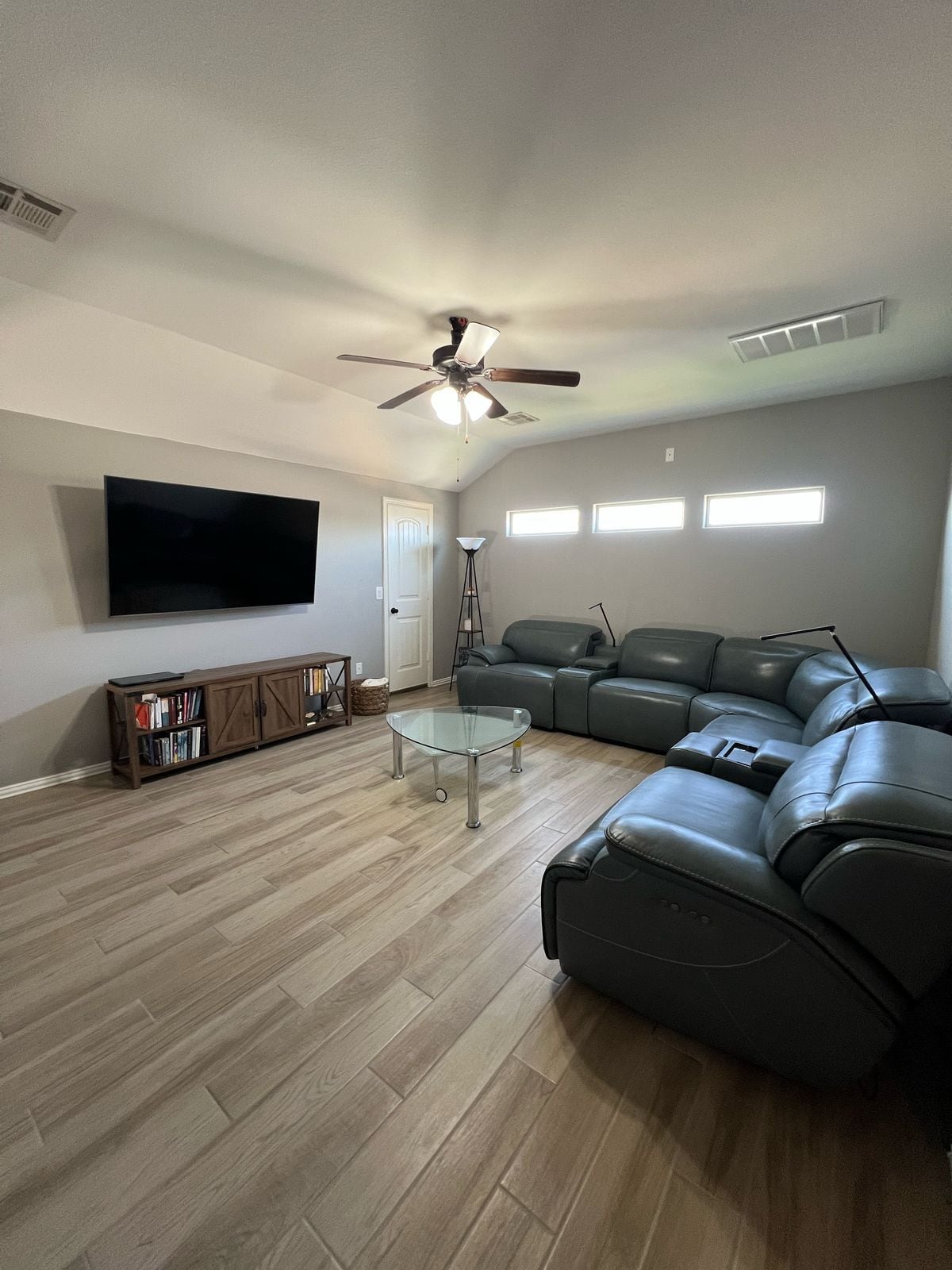 Building Photo - 803 Founders Rd