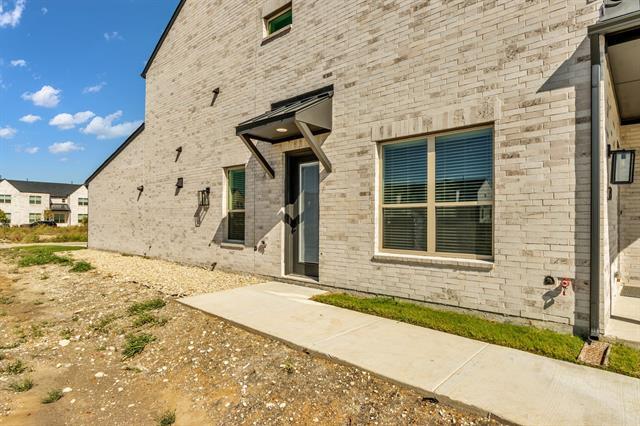 Building Photo - 1228 Arkansas Spgs St