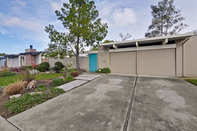 Building Photo - 4BD/2BA Cupertino Gem with Modern Upgrades!