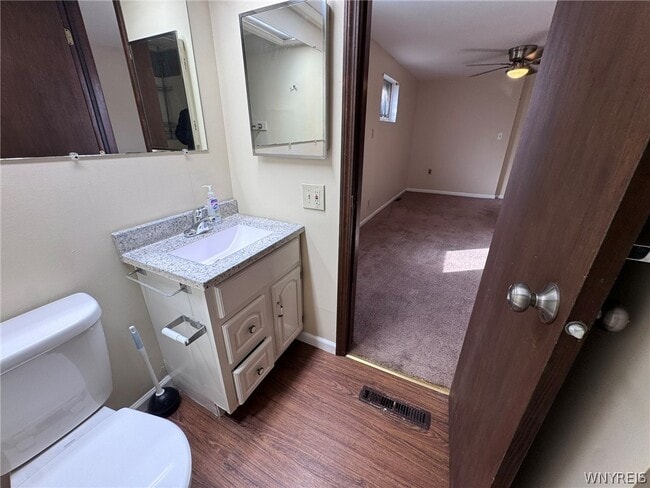 Building Photo - 10761 Main St