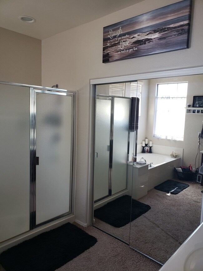 Building Photo - Gorgeous 4 Bed 3 Bath home in Anthem