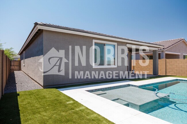 Building Photo - Beautiful Brand New Home with A POOL!