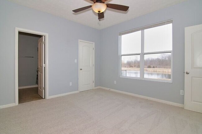 Building Photo - Solid Eastside Home With Water View