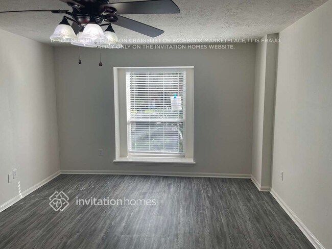 Building Photo - 3410 Hideaway Ln