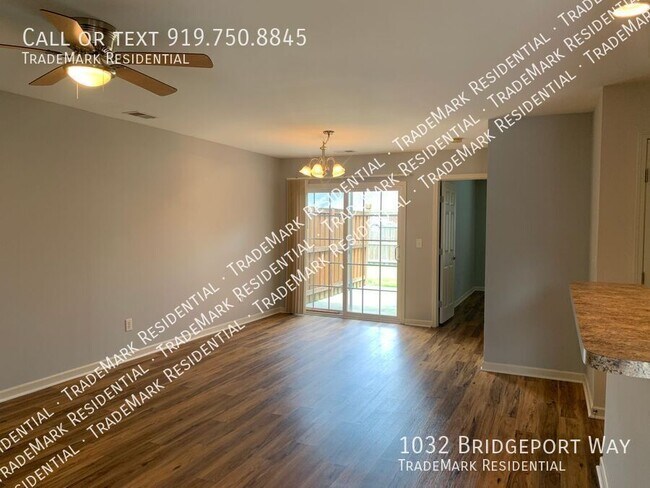 Building Photo - 1032 Bridgeport Way