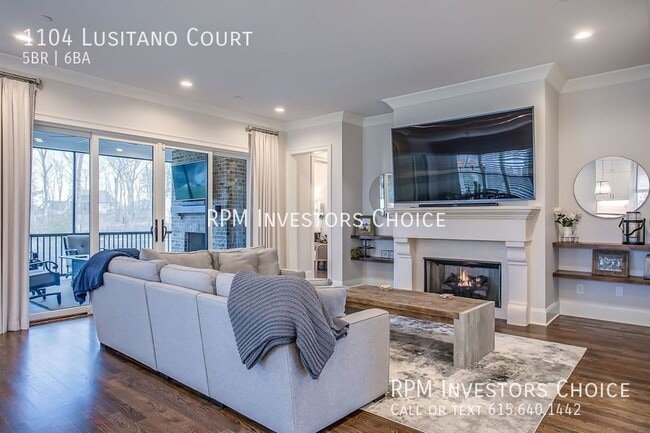 Building Photo - 1104 Lusitano Ct