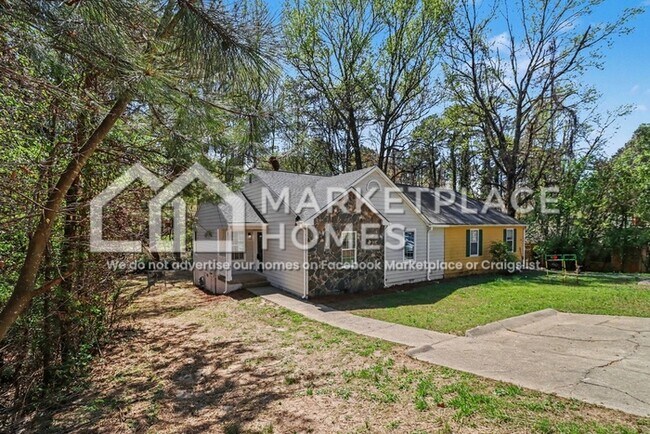 Building Photo - 5415 Glen Haven Dr