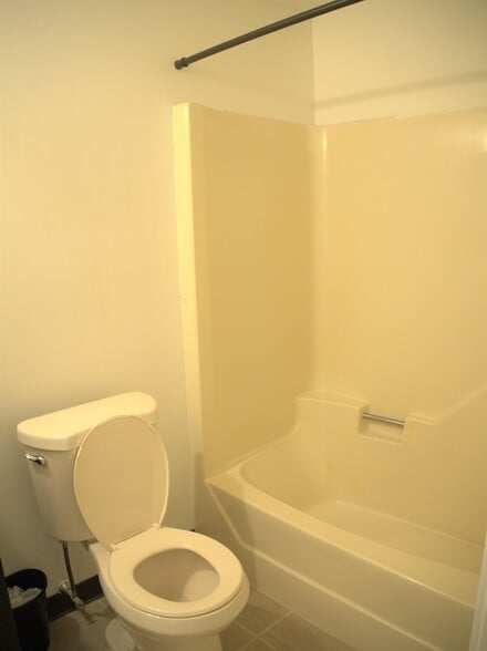 Building Photo - 283 Privilege St