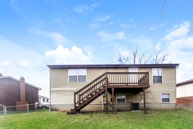 Building Photo - 3 Bedroom Indianapolis Home