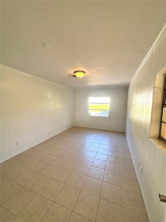 Building Photo - 729 SE 40th Ave