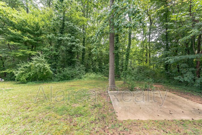 Building Photo - 9333 Kendall Dr