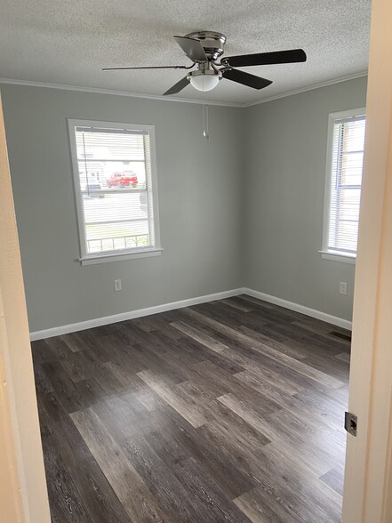 Building Photo - 59 Polk Cir