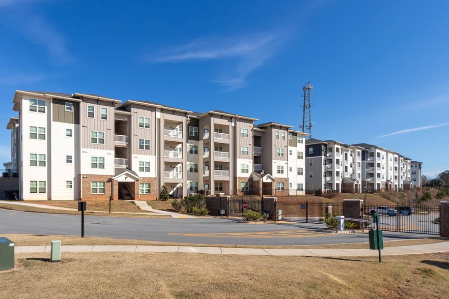 Building Photo - Capstone at Banks Crossing