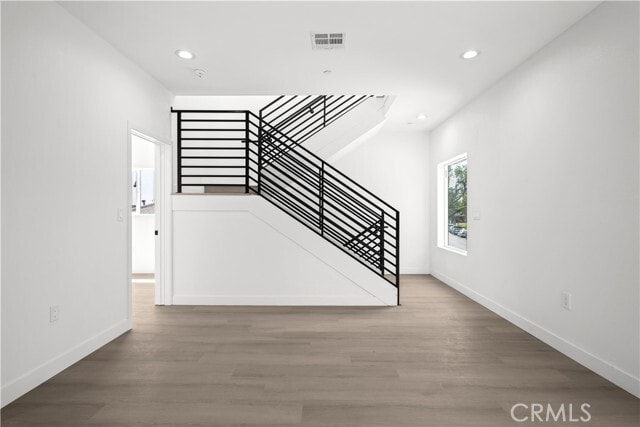 Building Photo - 644 N Boyle Ave