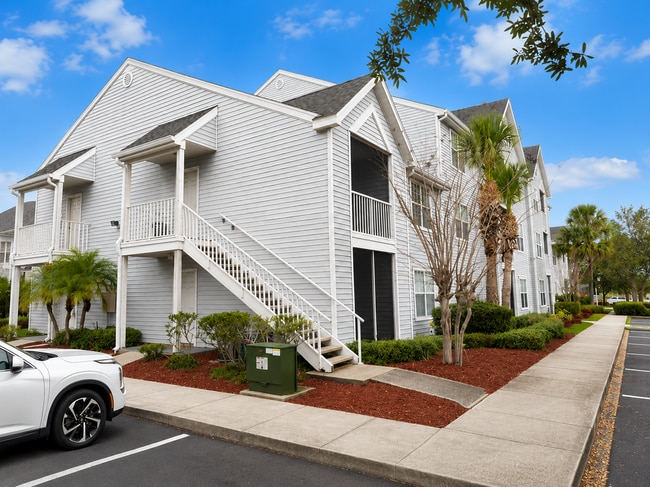 Building Photo - 218 Bermuda Lakes Ln