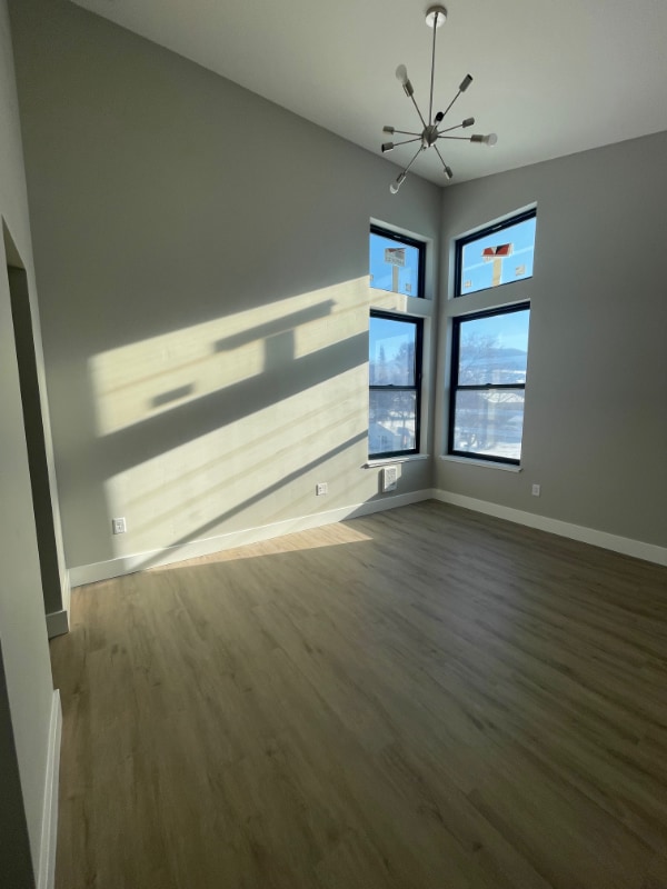 Building Photo - 1910 Strand Ave