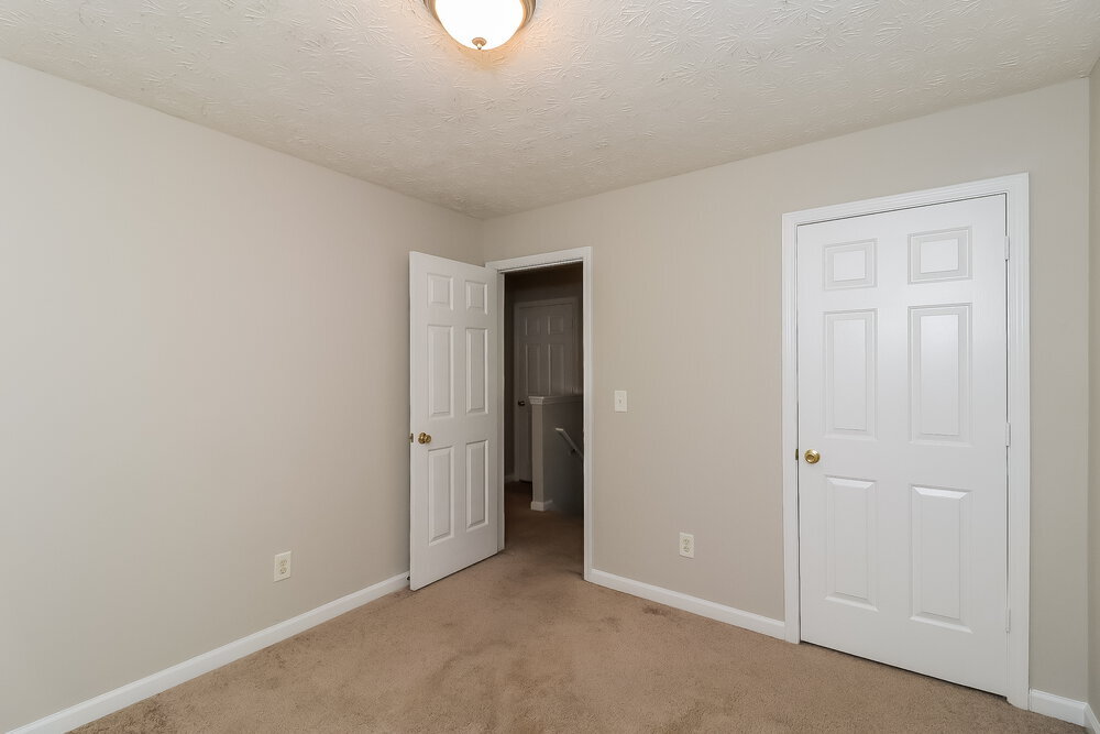 Building Photo - 86 Springbottom Dr SE