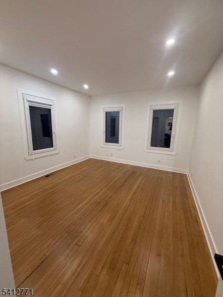 Building Photo - 52 Bartholdi Ave