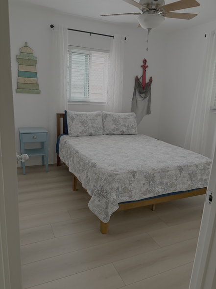 Building Photo - 262 43rd Ave NE