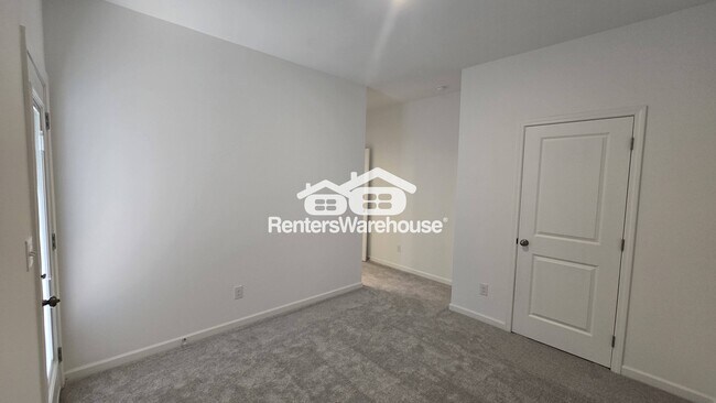 Building Photo - 6158 Wayburn St