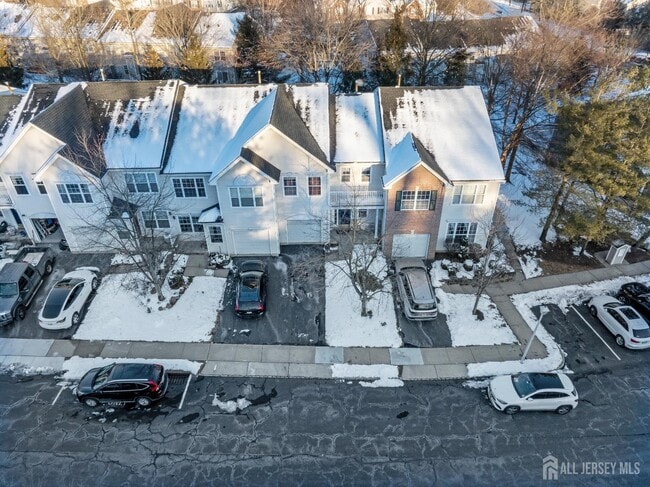 Building Photo - 11 Windsong Cir