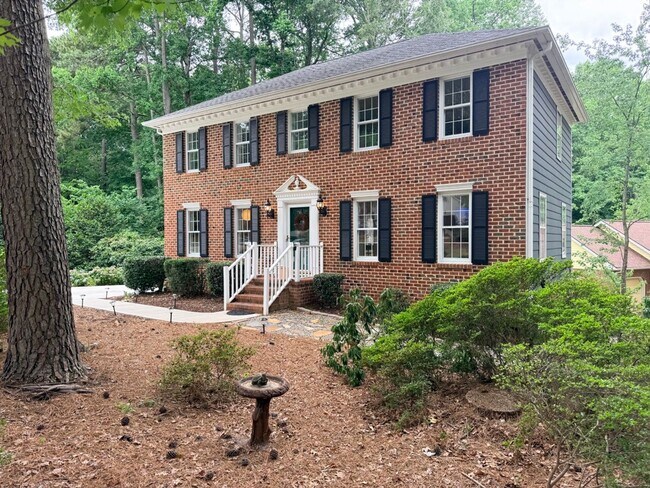 Building Photo - Stunning 4-Bedroom Cary Home with Basement! Available August 5th 2026!