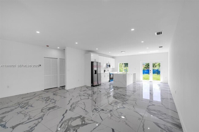 Building Photo - 11870 SW 220th Terrace