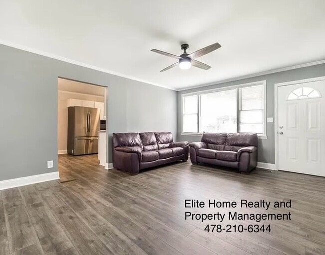 Building Photo - 4260 Villa Ave