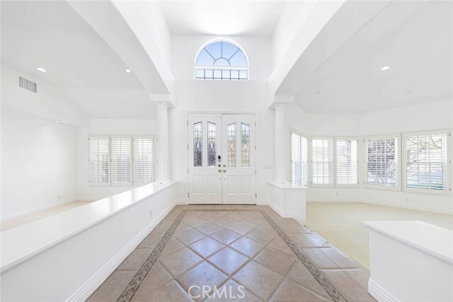Building Photo - 12 San Remo