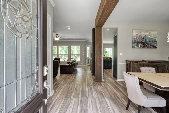 Building Photo - 409 Ridge Lake Scenic Dr