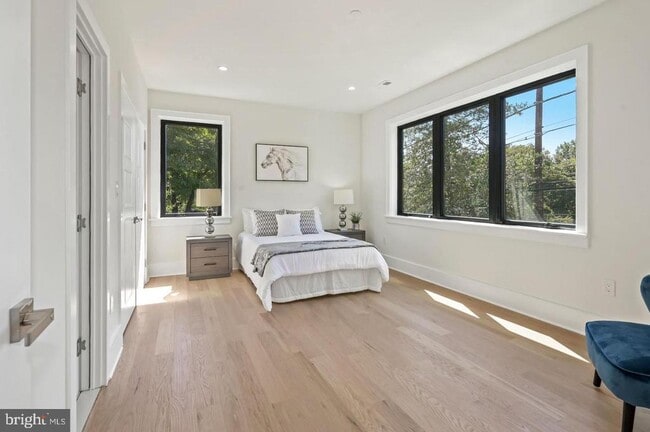 Building Photo - 5805 Massachusetts Ave