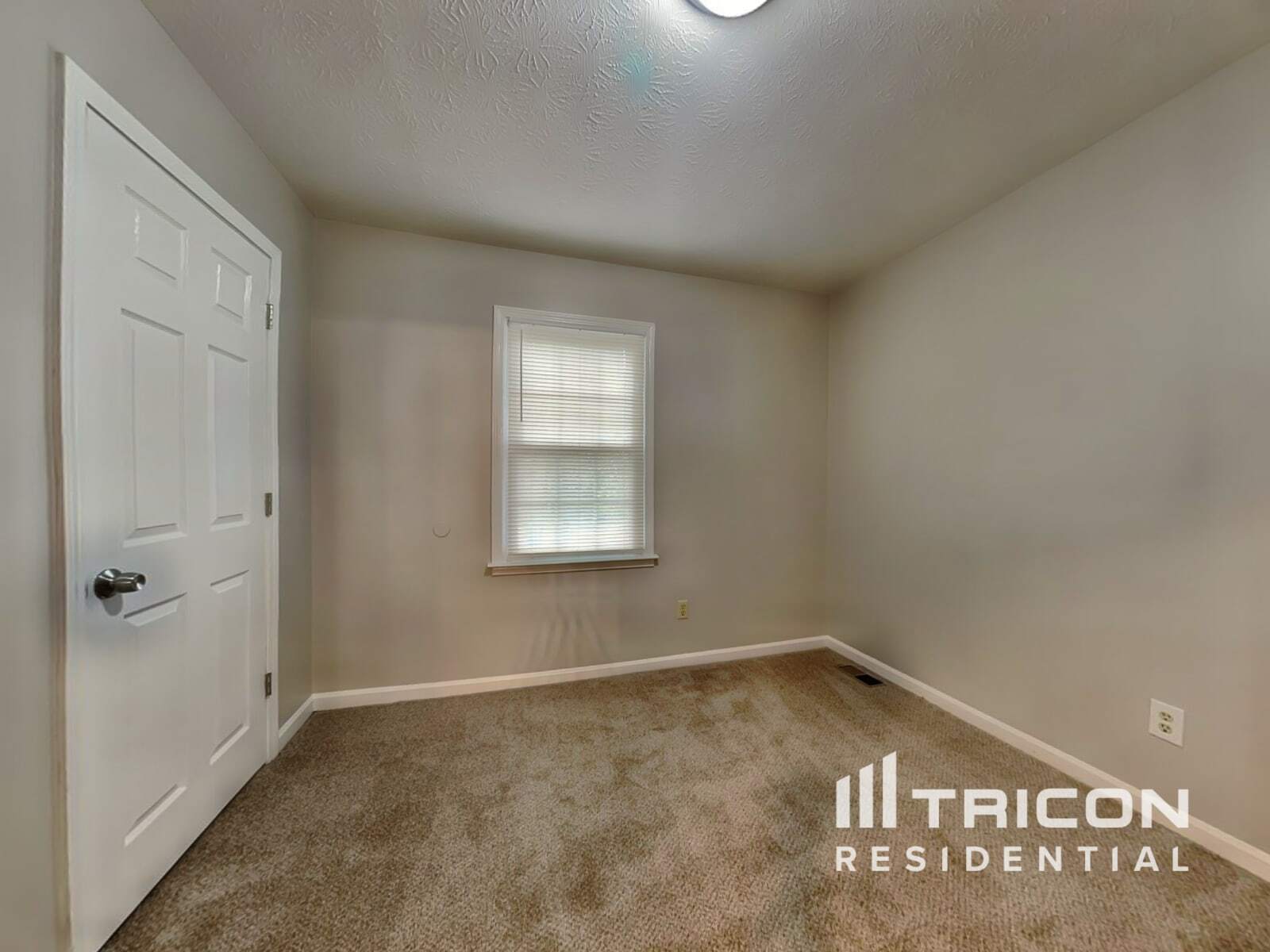 Building Photo - 175 Freestone Dr