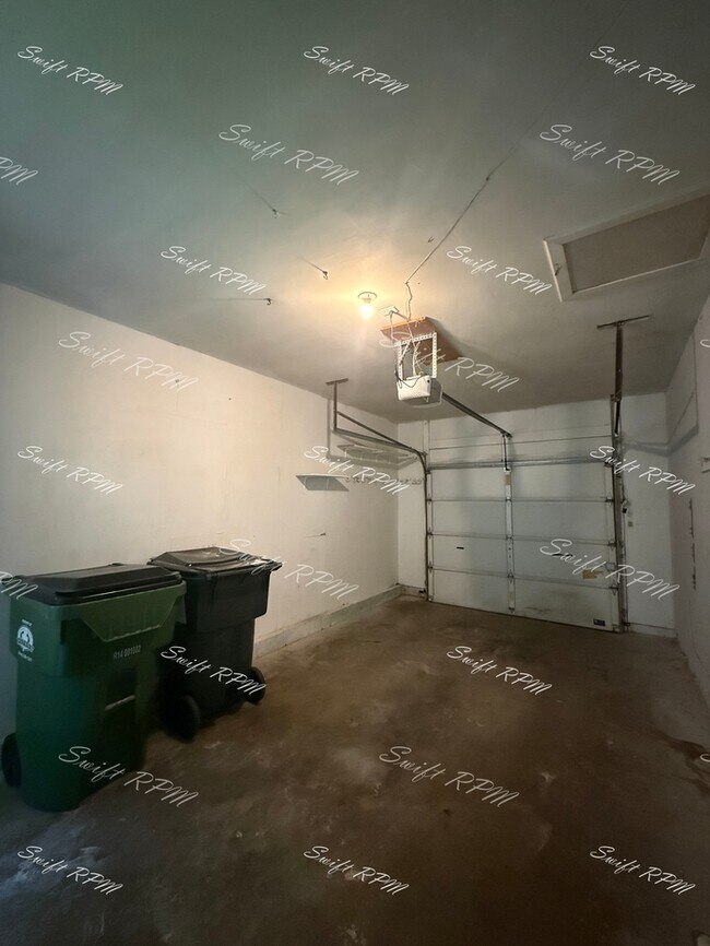 Building Photo - 9401 E 69th St