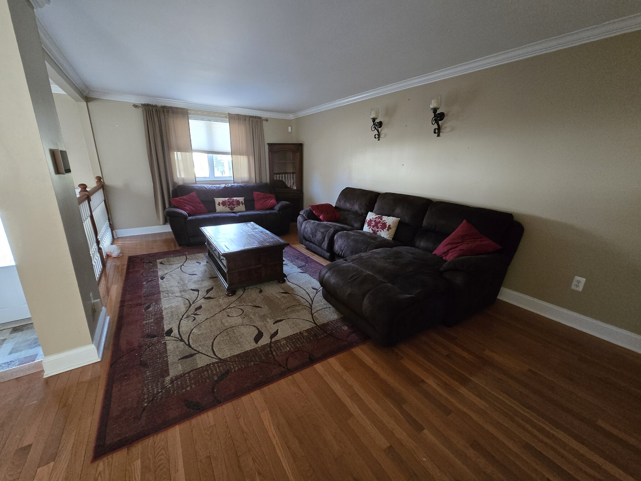 Living Room - 723 Beechwood Ave