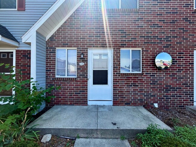 Primary Photo - Two Bedroom Home in Southwest Grand Rapids