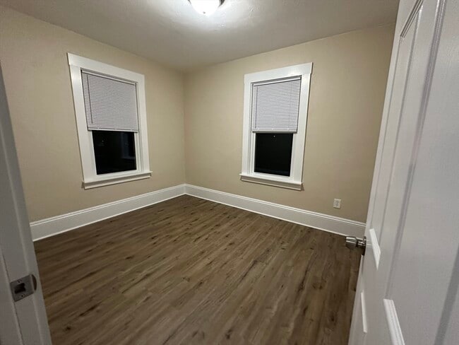 Building Photo - 71 Flagg St